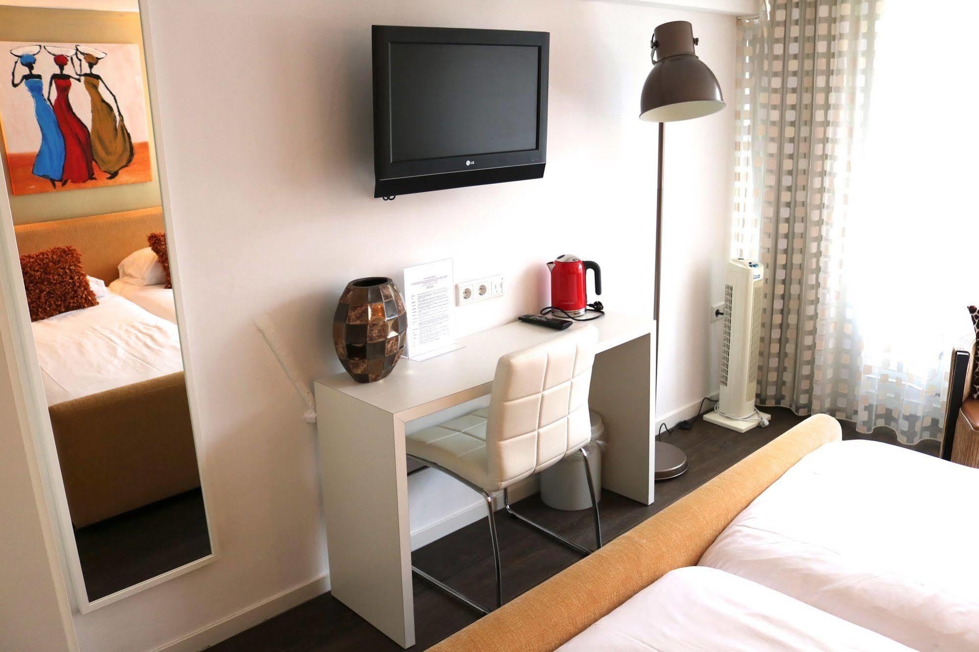 Saillant Hotel Maastricht City Centre - Auping Hotel Partner Экстерьер фото